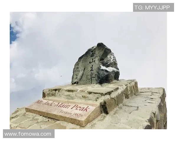 周军亲授攀岩技巧与心得体会助你征服高峰